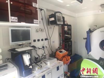 西南地區(qū)首輛移動CT腦卒中救護(hù)車在昆明投入使用